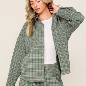 LUMIERE OVERSIZED BUTTON DOWN PLAID SHIRT SIZE MEDIUM